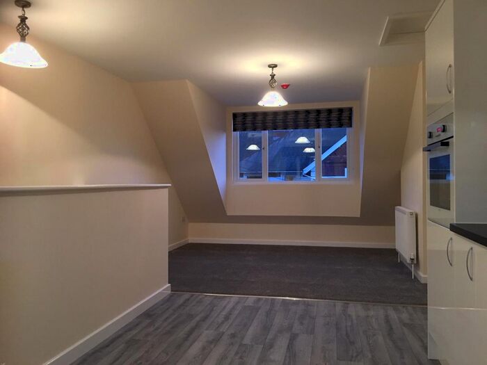 2 Bedroom Flat To Rent In Fowlers Road, Salisbury, SP1