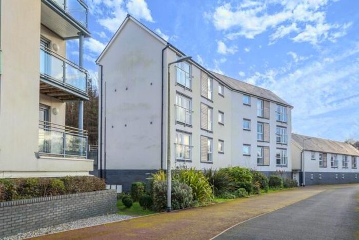 2 Bedroom Flat To Rent In Phoebe Road, Pentrechwyth, Swansea, SA1