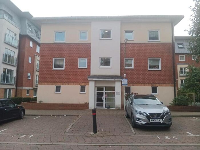 1 Bedroom Flat For Sale In Winterthur Way, Basingstoke, Hampshire, RG21