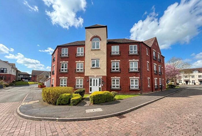 2 Bedroom Flat To Rent In Corelli Close, Stratford Upon Avon, CV37