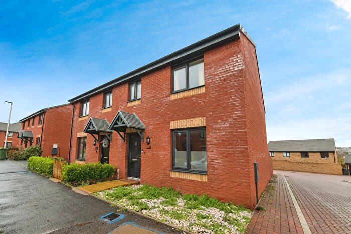 3 Bedroom Semi Detached House For Sale In Roman Avenue, Exeter, EX1