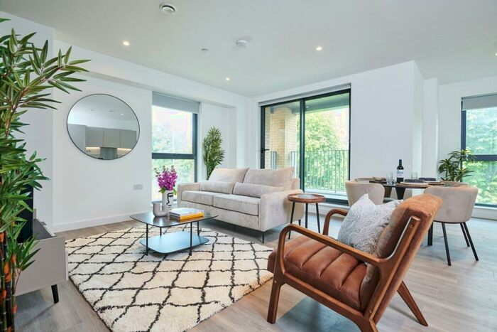 2 Bedroom Apartment To Rent In The Mint, Station View, Guildford, GU1