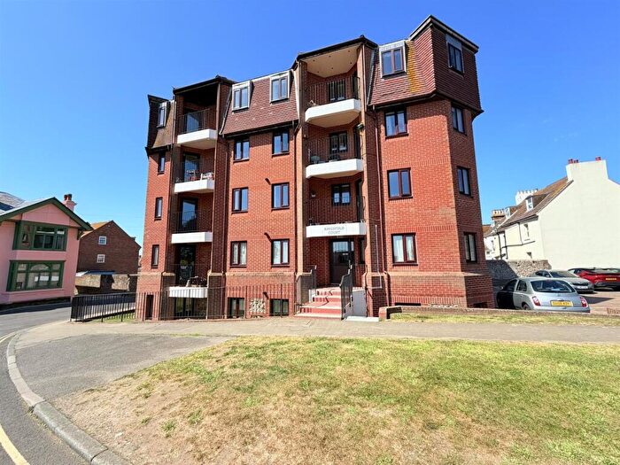 2 Bedroom Flat For Sale In Crouch Lane, Seaford, BN25