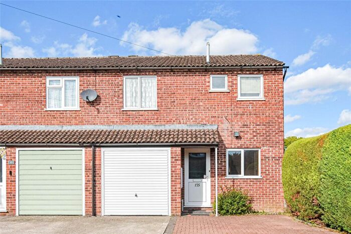 3 Bedroom Semi-Detached House For Sale In Walton Way, Newbury, Berkshire, RG14