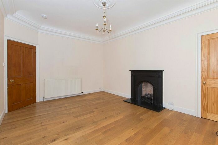 2 Bedroom Flat To Rent In Jordan Lane, Morningside, Edinburgh, EH10