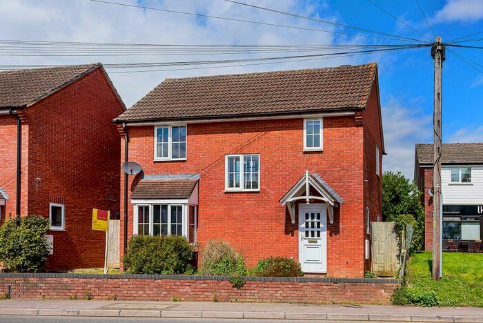 3 Bedroom Detached House To Rent In Newbury, Berkshire, RG14