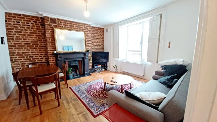 2 Bedroom Flat To Rent In Mildmay Grove South, Islington, N1