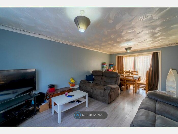 3 Bedroom Terraced House To Rent In Thongsley, Huntingdon, PE29