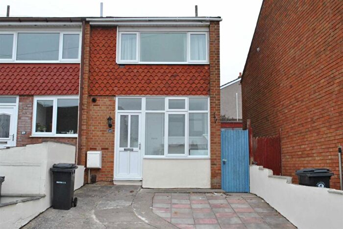 2 Bedroom End Of Terrace House To Rent In St Aidans Road, St George, Bristol, BS5