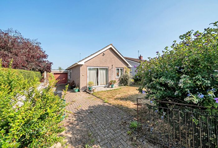 2 Bedroom Bungalow For Sale In Conway Green, Keynsham, Bristol, Somerset, BS31