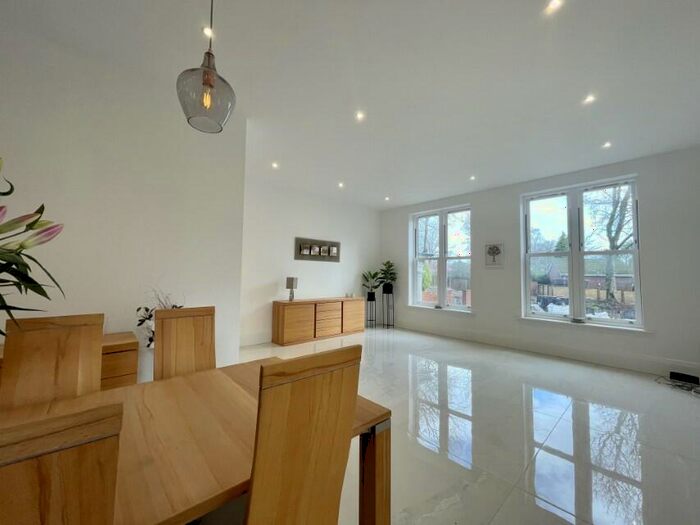 5 Bedroom Detached House For Sale In Clare Bank, Heaton, Bolton ~Impressive Gated Development Situated Off Clarebank / Markland Hill ~, BL1