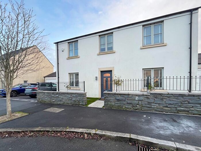 4 Bedroom Detached House For Sale In Heathland Way, Llandarcy, SA10