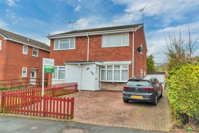 2 Bedroom Semi-Detached House For Sale In Crogen, Chirk, Wrexham, LL14