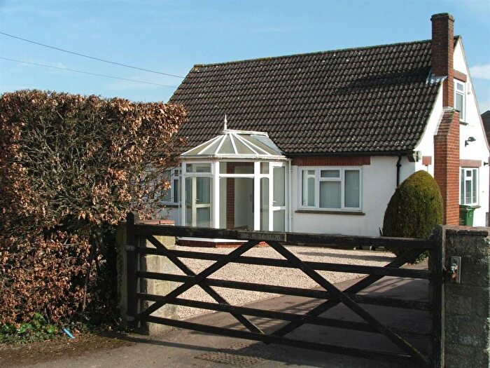3 Bedroom Detached Bungalow To Rent In Newlands Green, Kington Langley, SN15