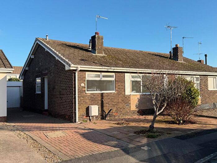 2 Bedroom Bungalow To Rent In Nookfield Close, FY8