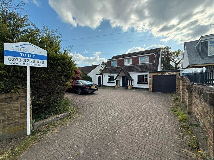 6 Bedroom Detached House To Rent In Harlington Road, Uxbridge, UB8