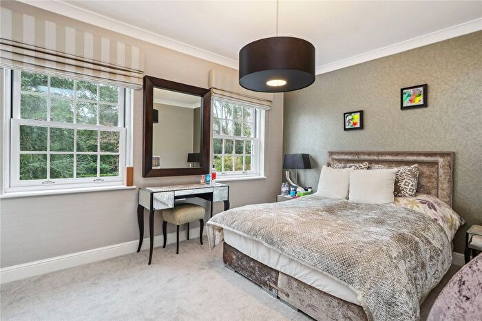 5 Bedroom Detached House For Sale In Burwood Road, Walton-On-Thames, KT12