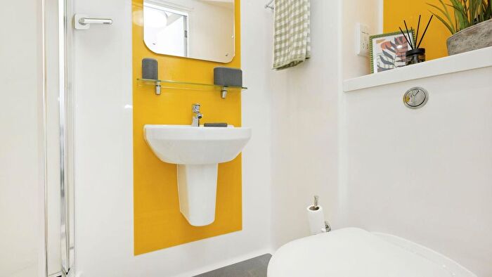 1 Bedroom Flat To Rent In Albert Street, Newcastle Upon Tyne, NE1