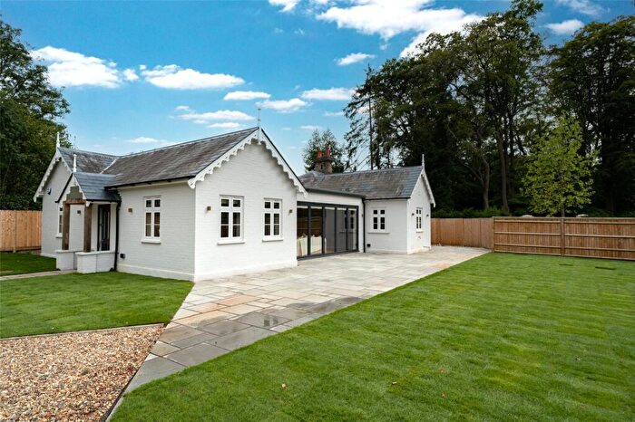 4 Bedroom Bungalow To Rent In Chesham Road, Ashley Green, Chesham, Buckinghamshire, HP5