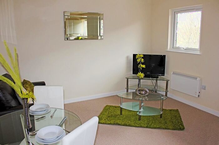 2 Bedroom Flat For Sale In Hamnett Court, Birchwood, Warrington, WA3