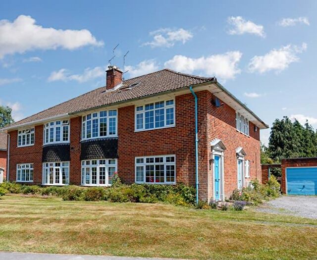 4 Bedroom Flat For Sale In Kings Close, Lyndhurst, SO43