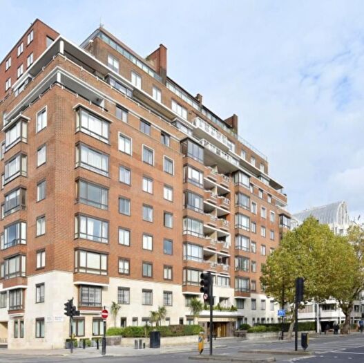 2 Bedroom Flat For Sale In Bayswater Road, London, W2