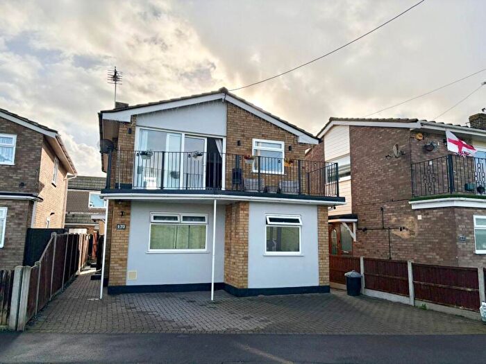 3 Bedroom Detached House To Rent In Smallgains Avenue, Canvey Island, SS8