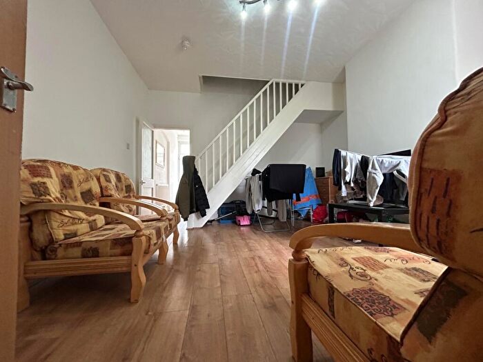 3 Bedroom Terraced House To Rent In Treharris Street, Roath, CF24