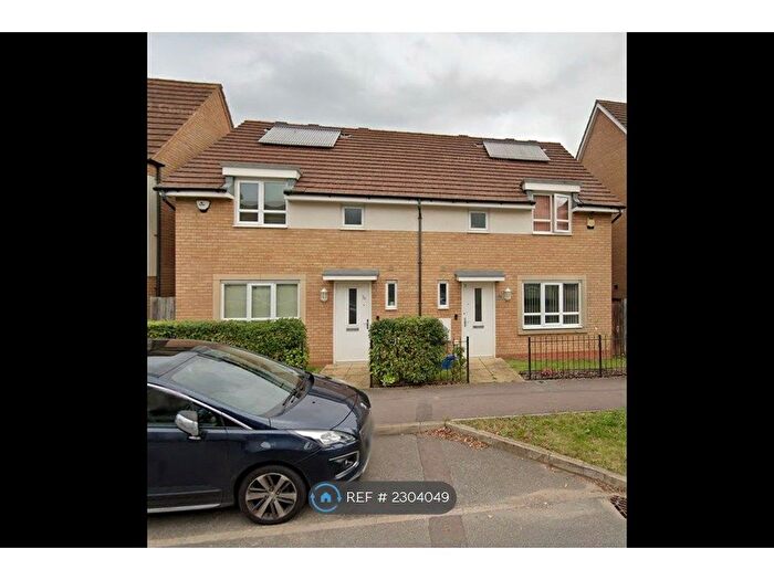3 Bedroom Semi-Detached House To Rent In Warwick Avenue, Broughton, Milton Keynes, MK10