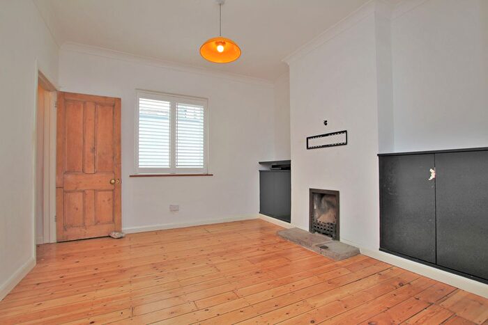 4 Bedroom Terraced House For Sale In Shirley Street, Hove, BN3