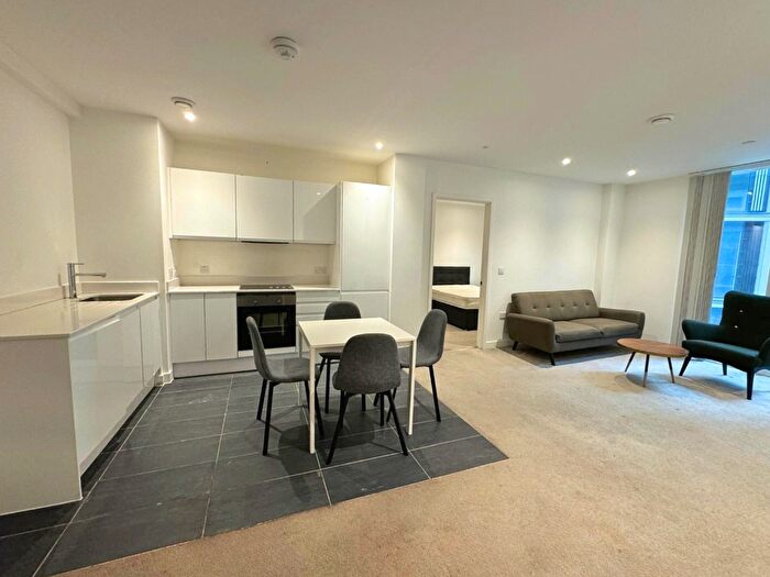 2 Bedroom Apartment To Rent In Tib Street, Manchester, Greater Manchester, M4
