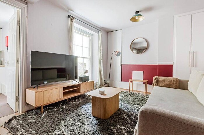 1 Bedroom Apartment To Rent In Mornington Crescent, London, NW1