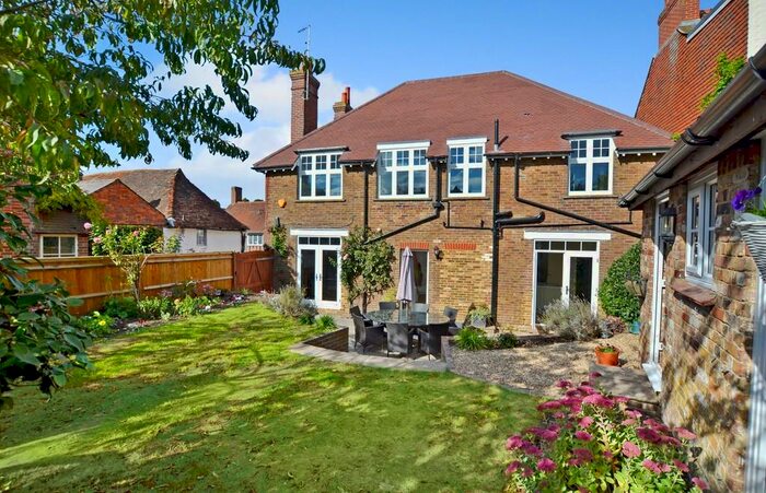 5 Bedroom Detached House To Rent In Petworth, West Sussex, GU28