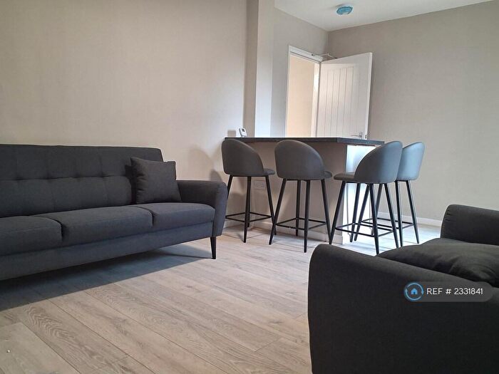 6 Bedroom Terraced House To Rent In Lyndene, Benfleet, SS7