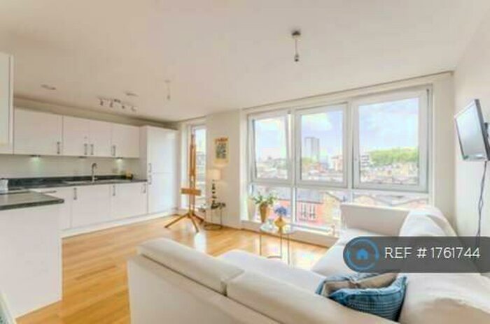 1 Bedroom Flat To Rent In Goswell Road, London, EC1V