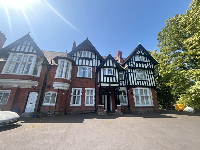2 Bedroom Flat To Rent In Wake Green Road, Moseley, B13
