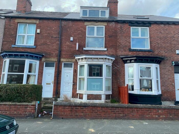 4 Bedroom End Of Terrace House To Rent In Leamington Street, Sheffield, S10