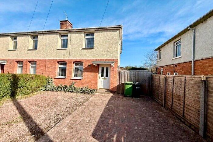 2 Bedroom Semi-Detached House To Rent In Fairbairn Avenue, Worcester, WR3