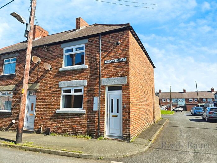 3 Bedroom End Of Terrace House For Sale In Tindale Street, Consett, Durham, DH8