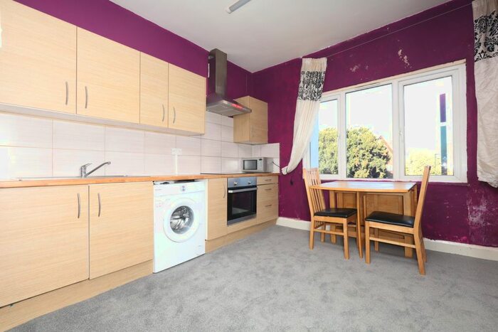 2 Bedroom Flat To Rent In Bury Street, London N9