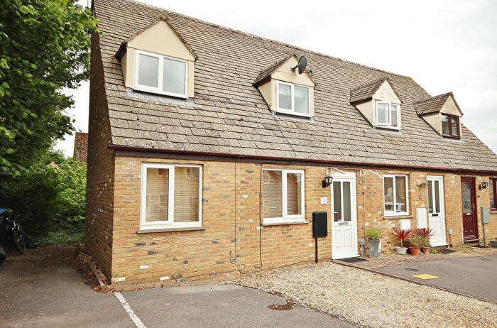 2 Bedroom End Of Terrace House For Sale In Aldsworth Court, Witney, OX28