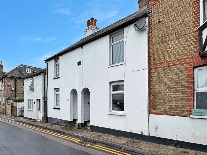 2 Bedroom Terraced House For Sale In Dartford Road, Farningham, Dartford, DA4