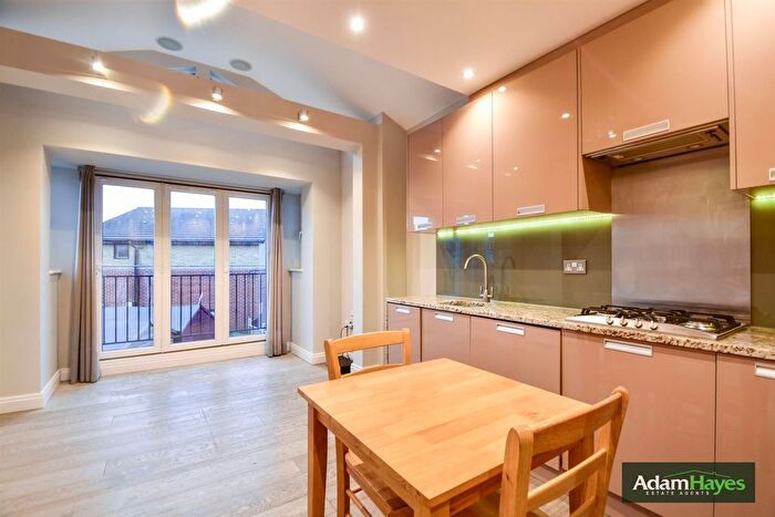 1 Bedroom Flat To Rent In Churchfield Avenue, North Finchley, N12