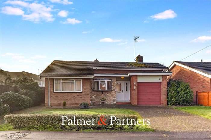 3 Bedroom Detached Bungalow For Sale In Timsons Lane, Springfield, Chelmsford, Essex, CM2