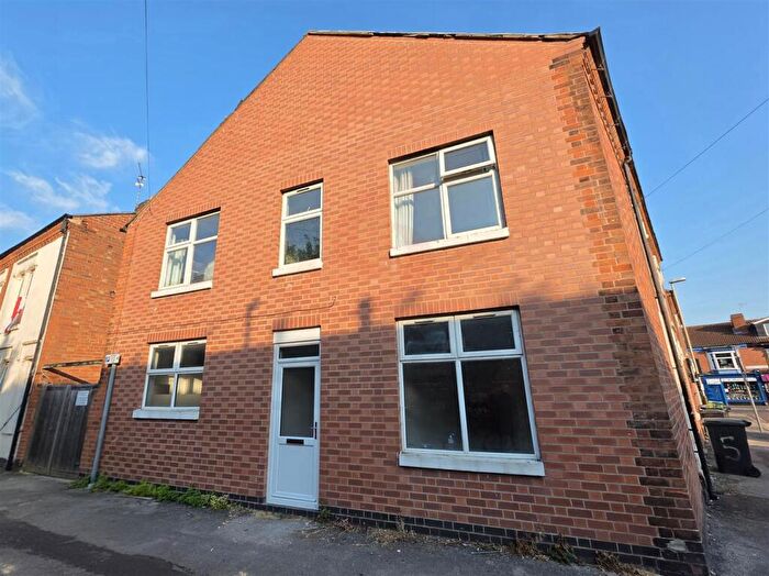 5 Bedroom End Of Terrace House To Rent In Bede Street, Bede Island, Leicester, LE3