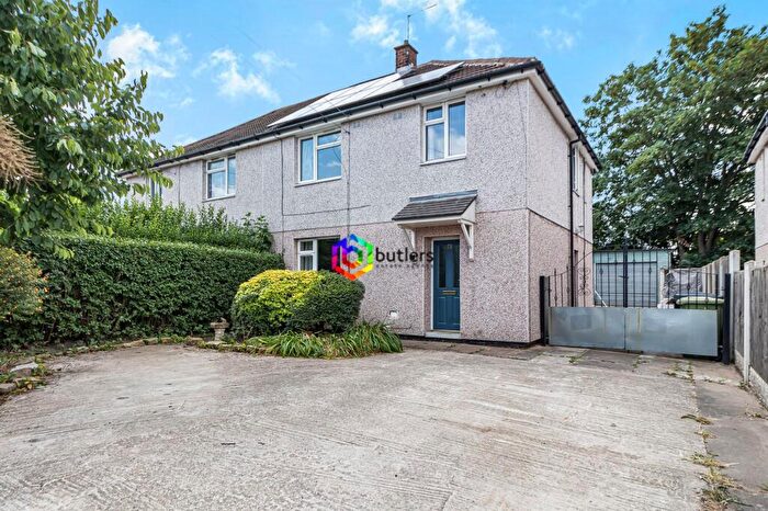3 Bedroom Semi-Detached House For Sale In Miller Avenue, Mastin Moor, S43