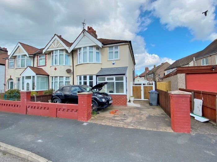 3 Bedroom Semi-Detached House To Rent In Jem Gate, Thornton-cleveleys, FY5