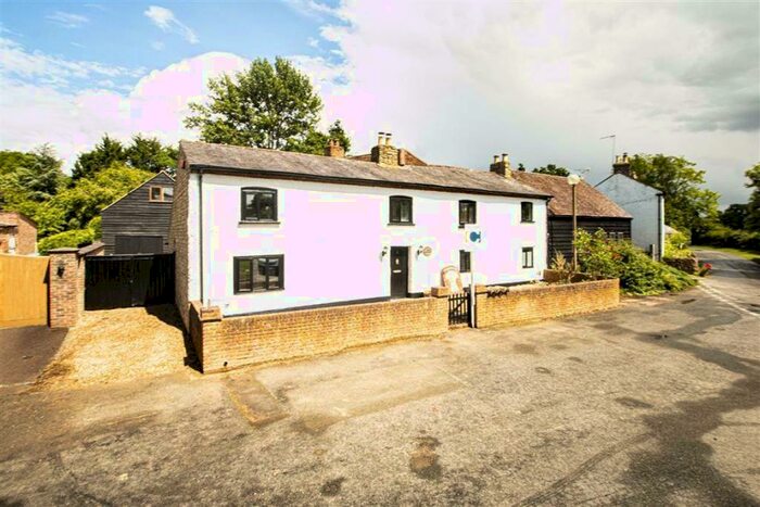 5 Bedroom House To Rent In Leys Road, Loughton, Milton Keynes, MK5