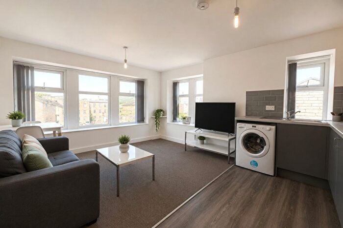 1 Bedroom Flat For Sale In King Cross Street, Halifax, West Yorkshire, HX1