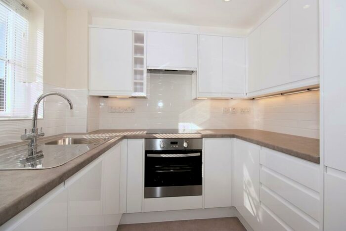 2 Bedroom Apartment To Rent In St Thomas Mews, Oxford, OX1